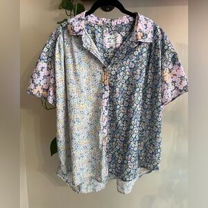 American Eagle Oversized Camp Button Down Shirt XL